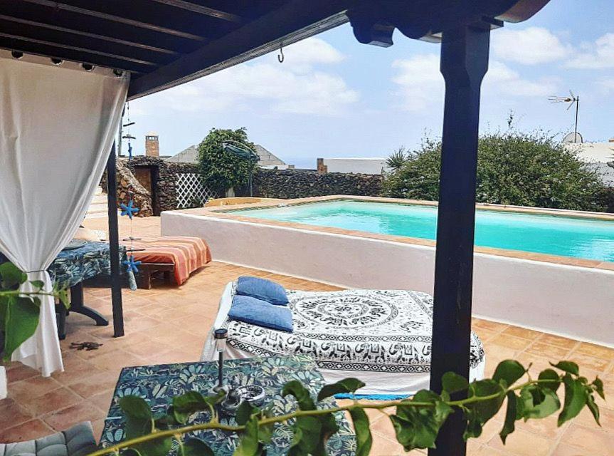 Tipica Lanzarote House Only Adults Bed & Breakfast Tías Eksteriør bilde