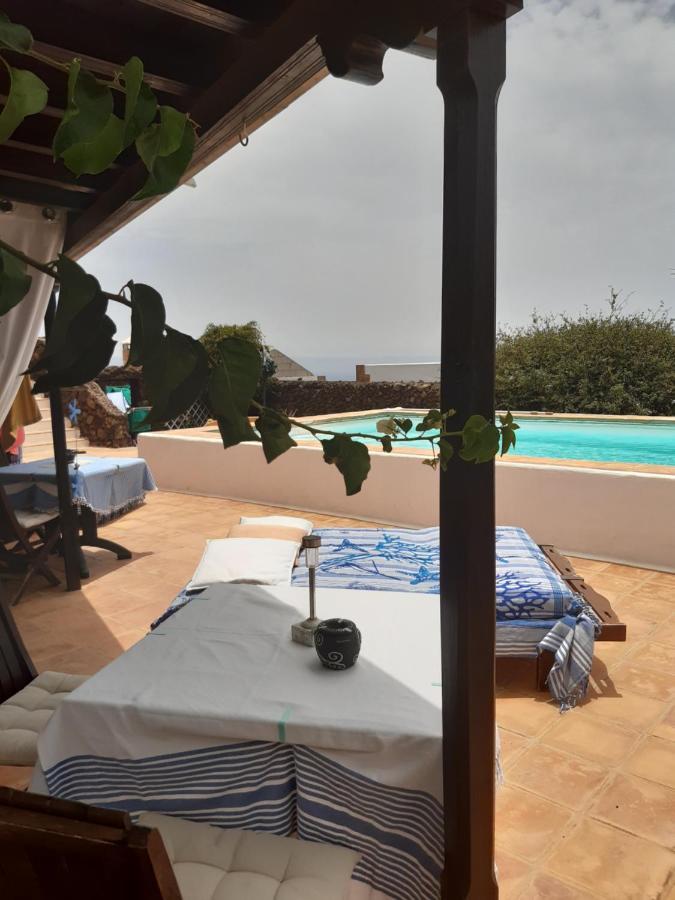 Tipica Lanzarote House Only Adults Bed & Breakfast Tías Eksteriør bilde