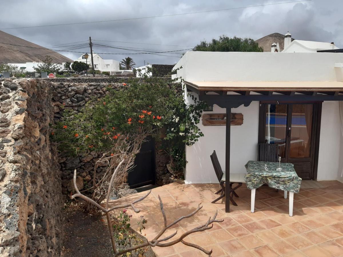 Tipica Lanzarote House Only Adults Bed & Breakfast Tías Eksteriør bilde