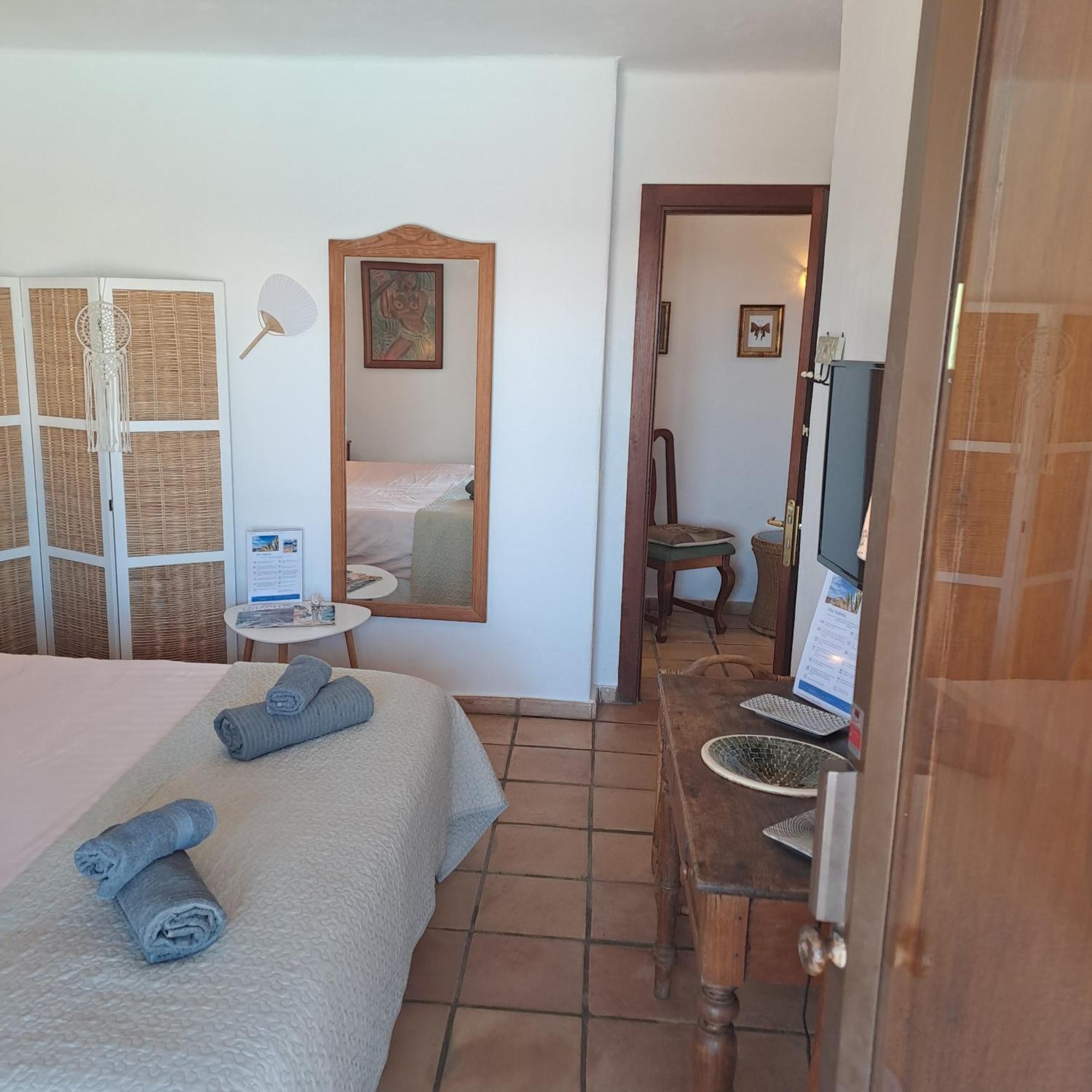 Tipica Lanzarote House Only Adults Bed & Breakfast Tías Eksteriør bilde